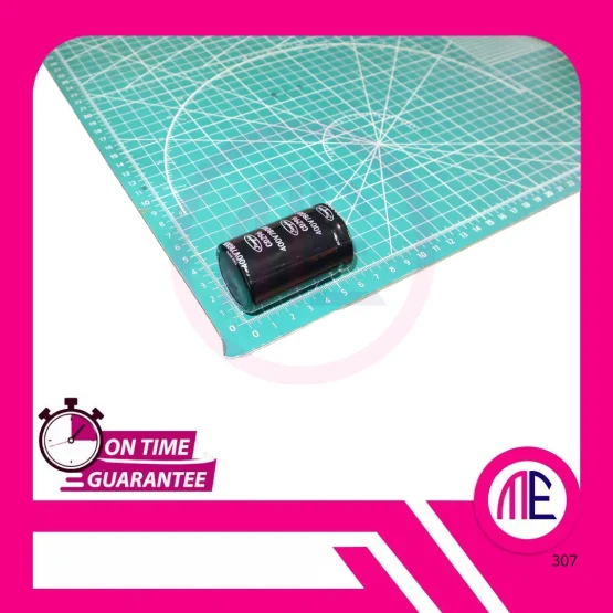 CD296 780uF 400V DIP3 (L= 5.6 cm W= 3.5 cm)